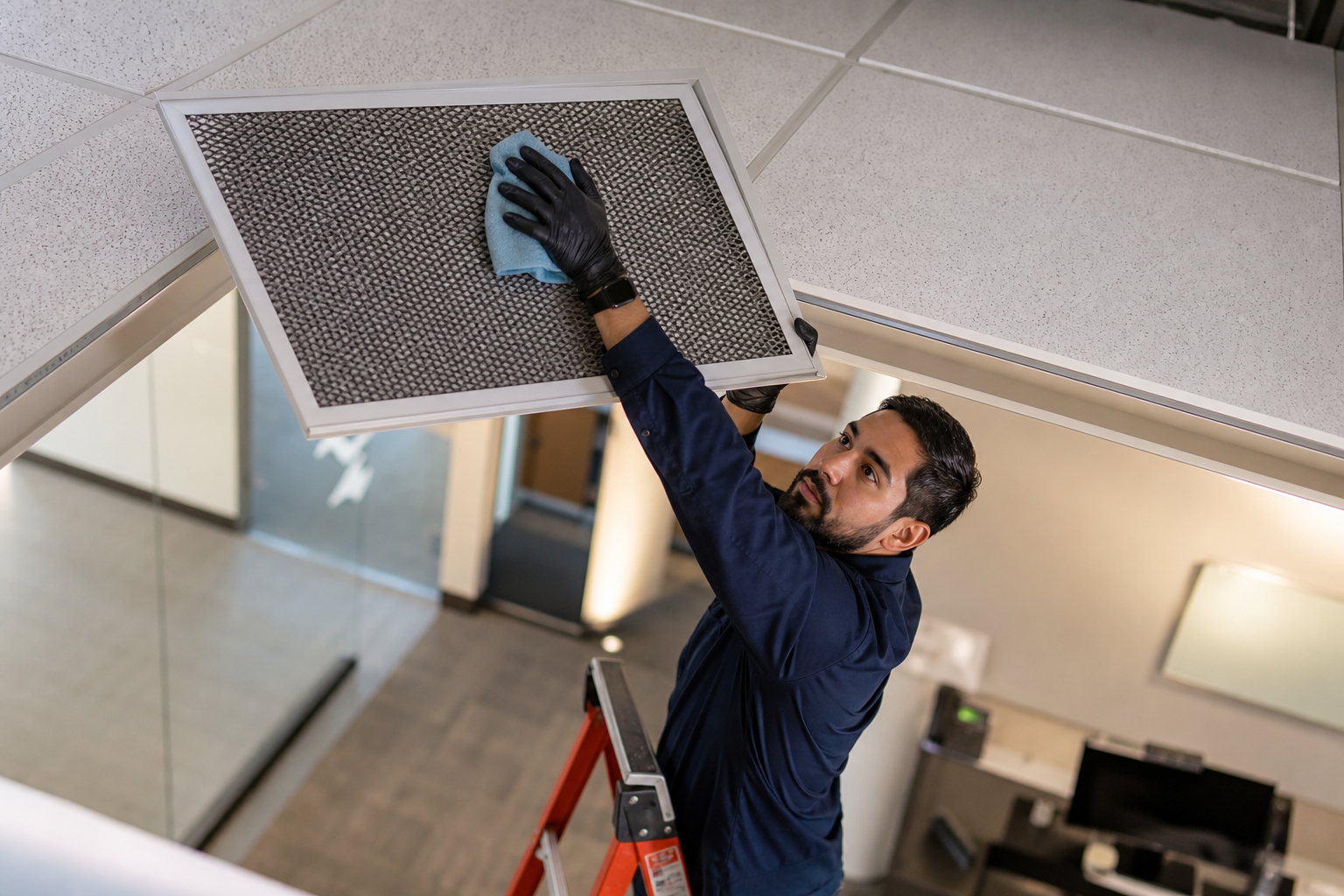 Commercial Duct Cleaning Without Shutting Down Your Business